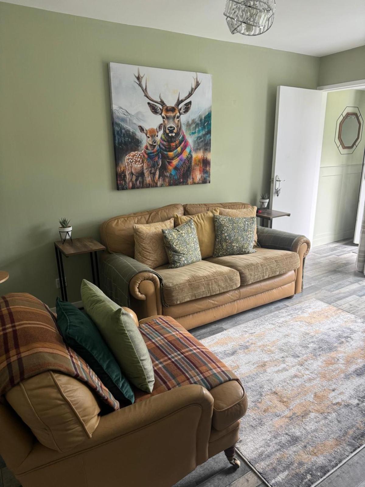 באלוך Loch Lomond Riverside Apartments B מראה חיצוני תמונה