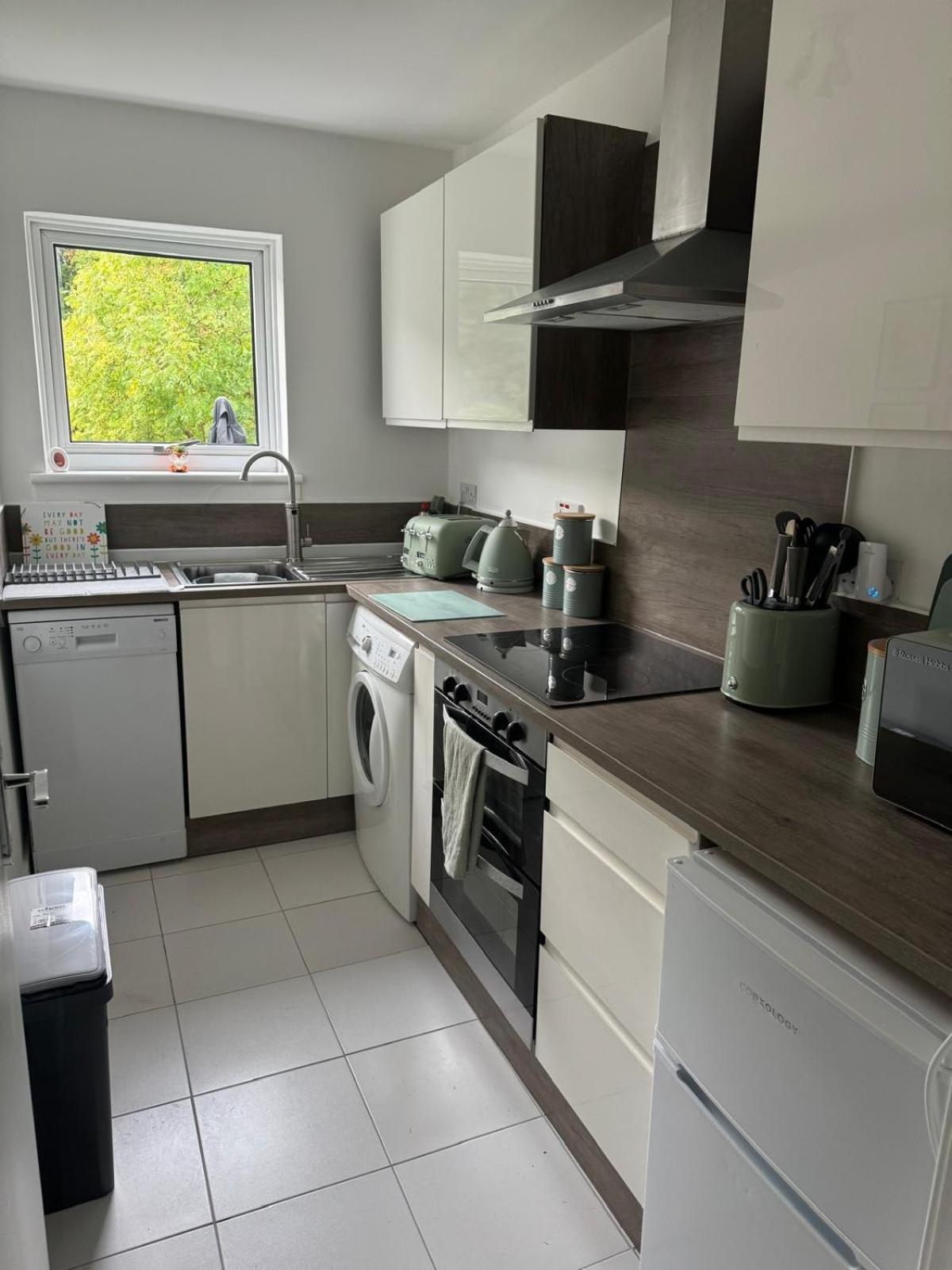 באלוך Loch Lomond Riverside Apartments B מראה חיצוני תמונה